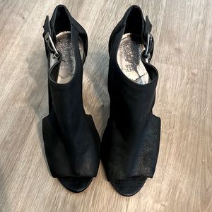 Vince Camato cut out heel booties